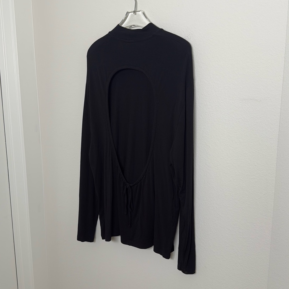 ASOS DESIGN Open Back Long Sleeve Turtleneck in Black Sz XL